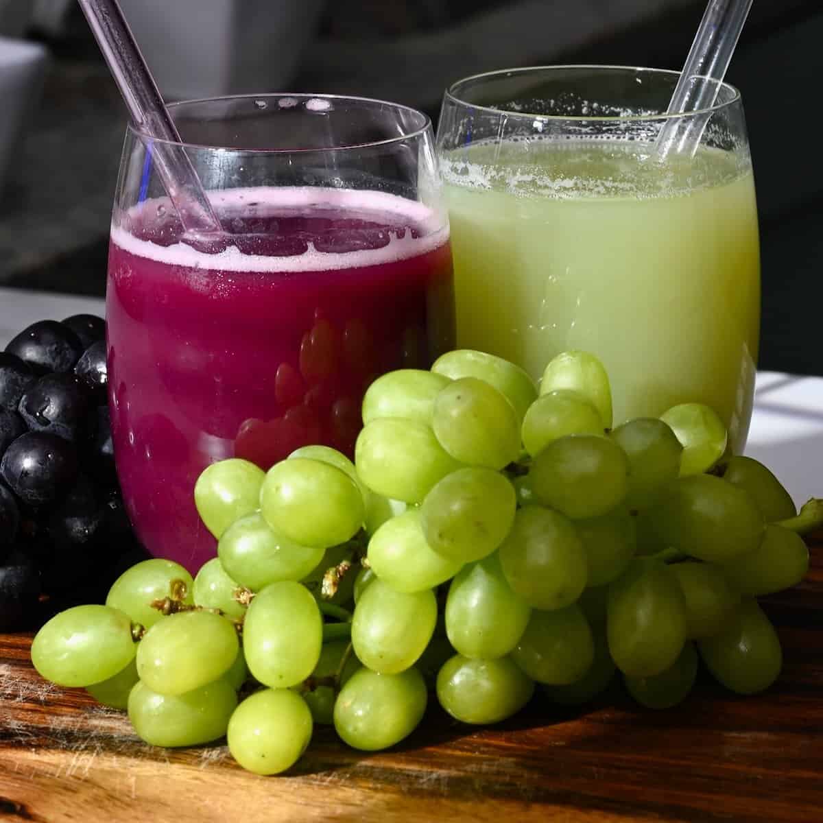 How to Make Grape Juice: 5 Easy Methods With or Without a Juicer